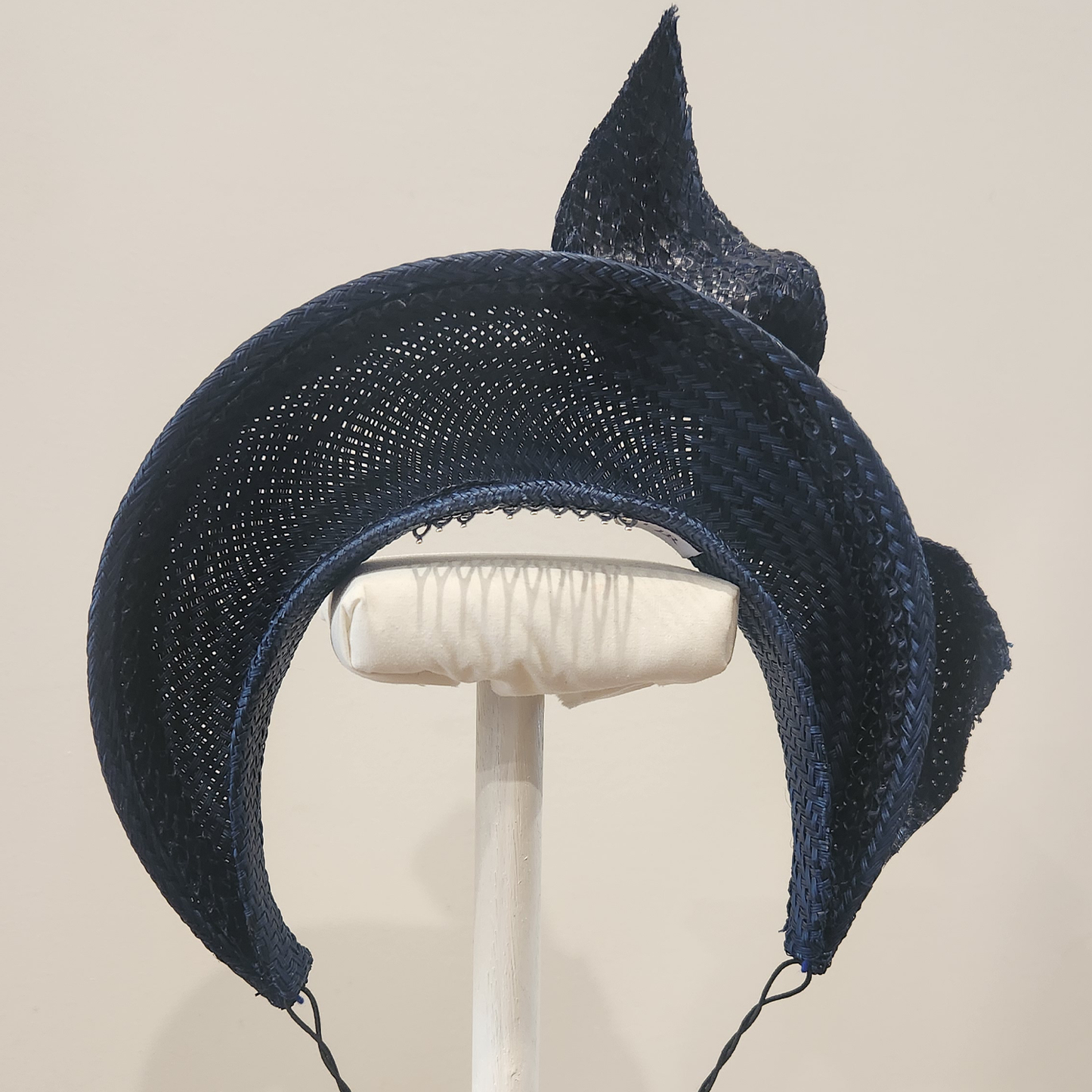 Amelia straw halo with patent knotted trim in Navy Spring Racewear Headpiece