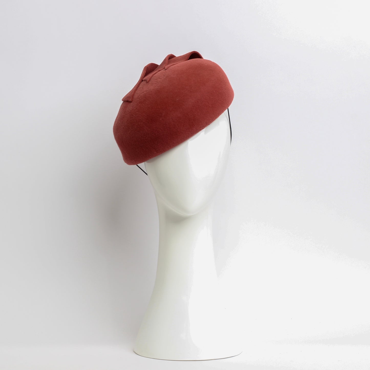April Beret in Ocre Felt with leaf shape trim
