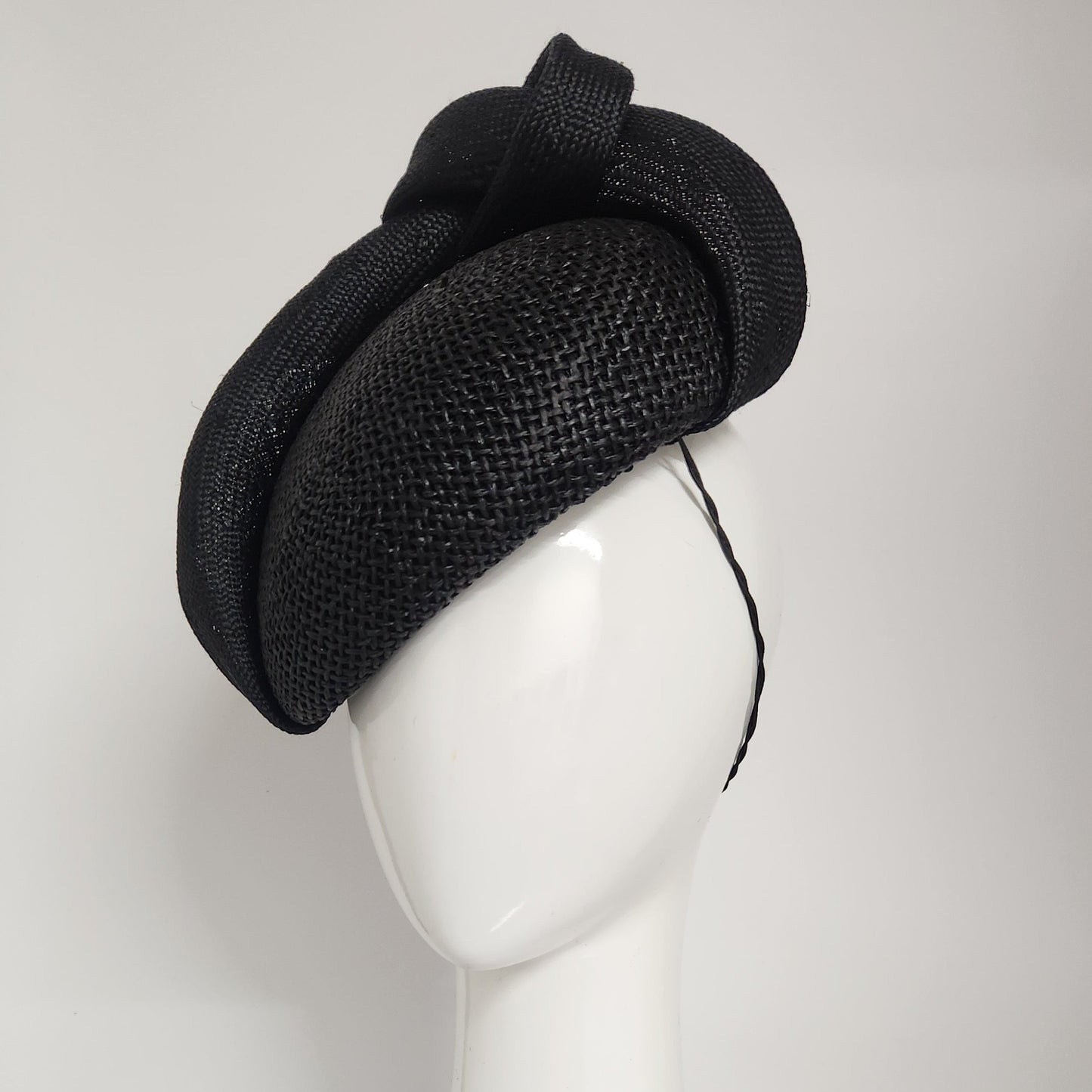Celeste Beret with Knotted Trim in Textured Black Straw