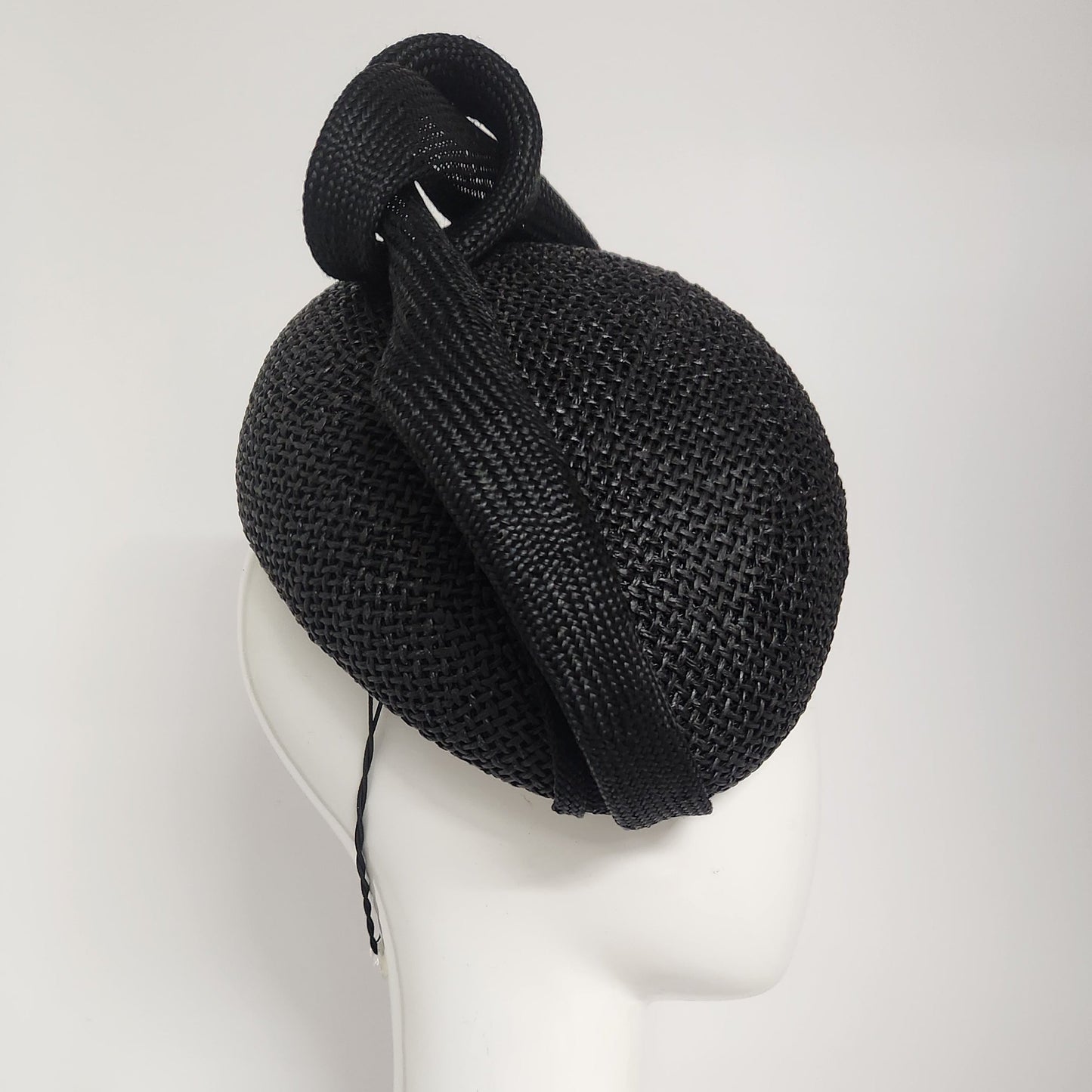 Celeste Beret with Knotted Trim in Textured Black Straw