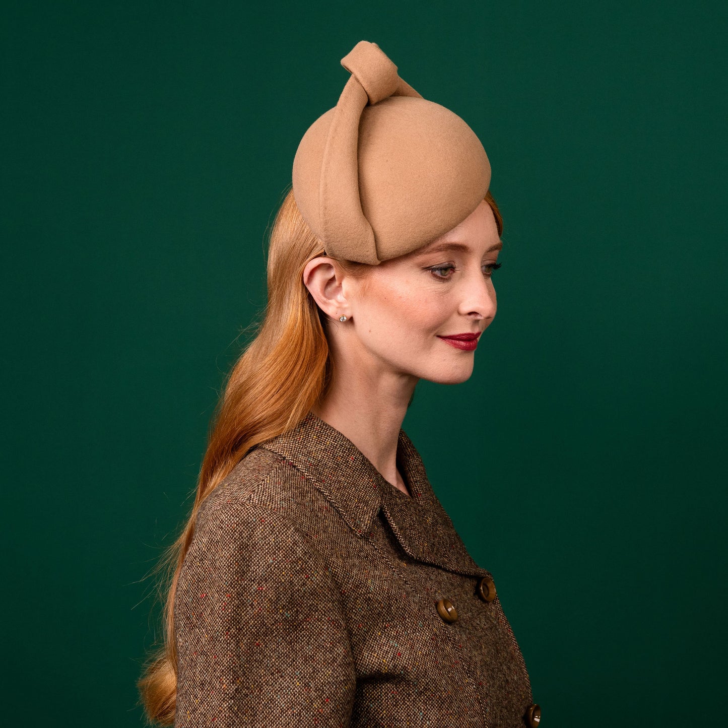 Celeste Beret with Knotted Trim in Cream Felt Winter Racewear Headpiece