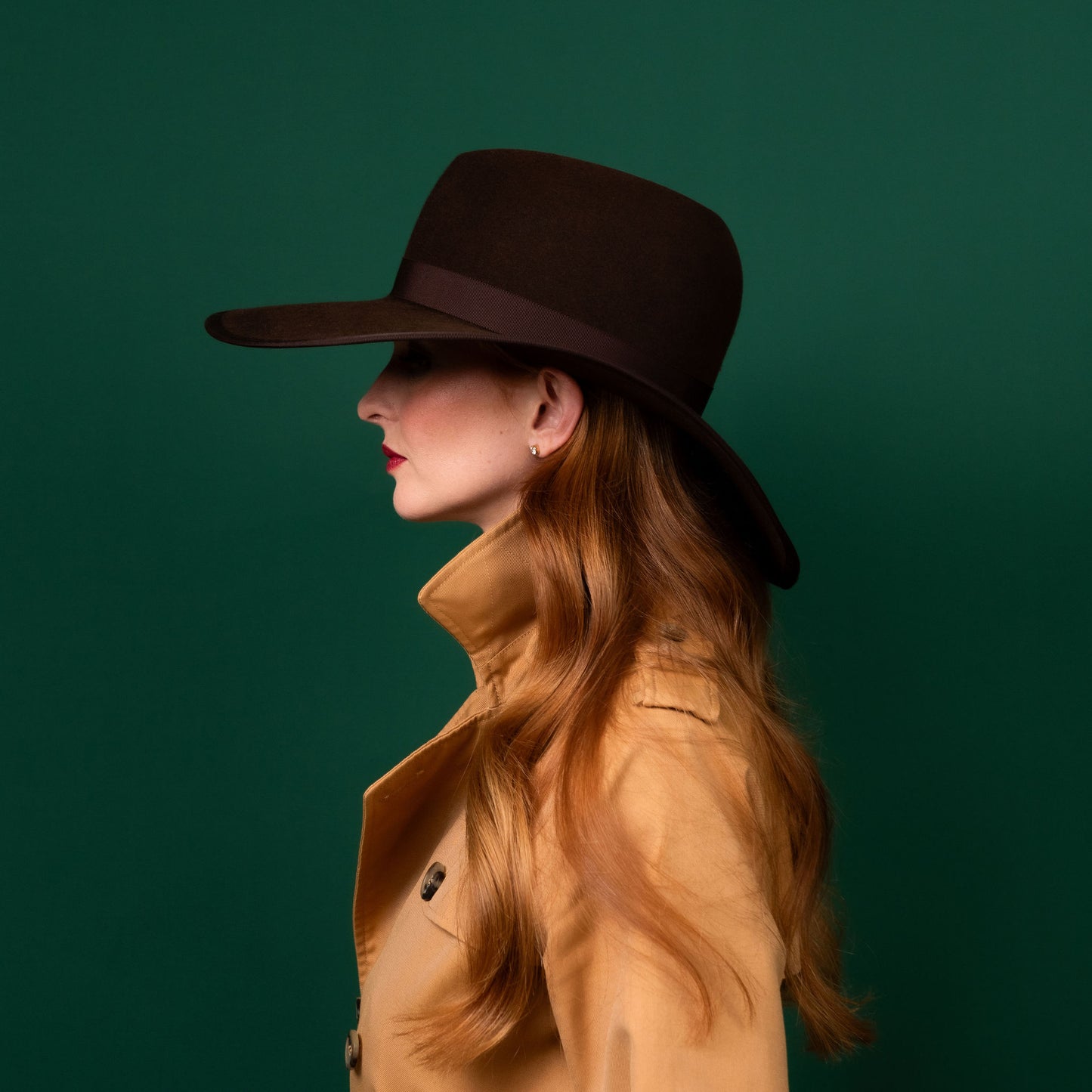 Dell Brown Felt Fedora Hat with feather trim Winter Racewear Hat