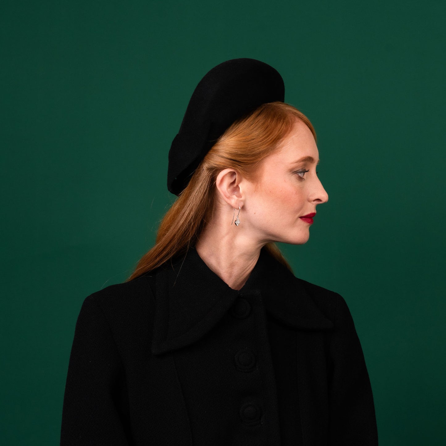Goulding Black Felt Back of the head 40s Style with bow Winter Racewear Headpiece