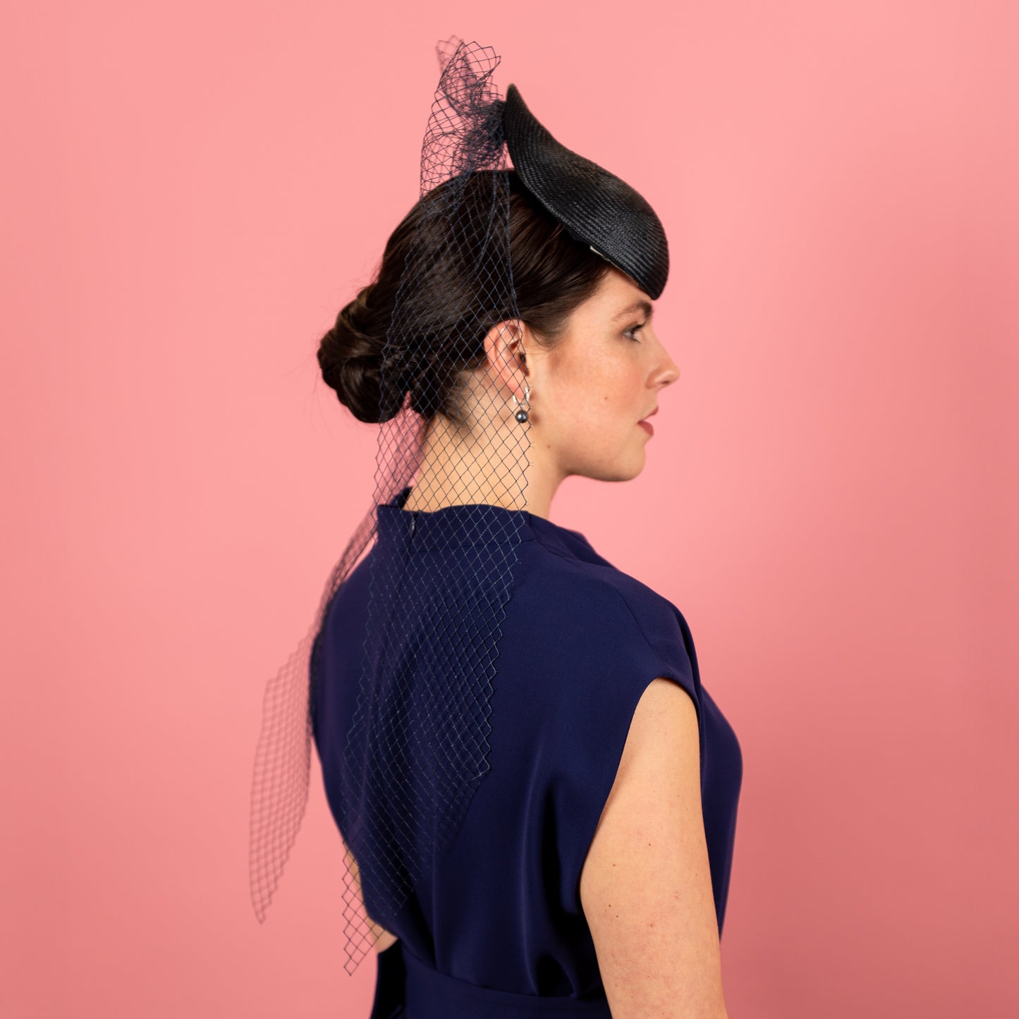 Kennedy Straw Button with vintage veiling bow in navy