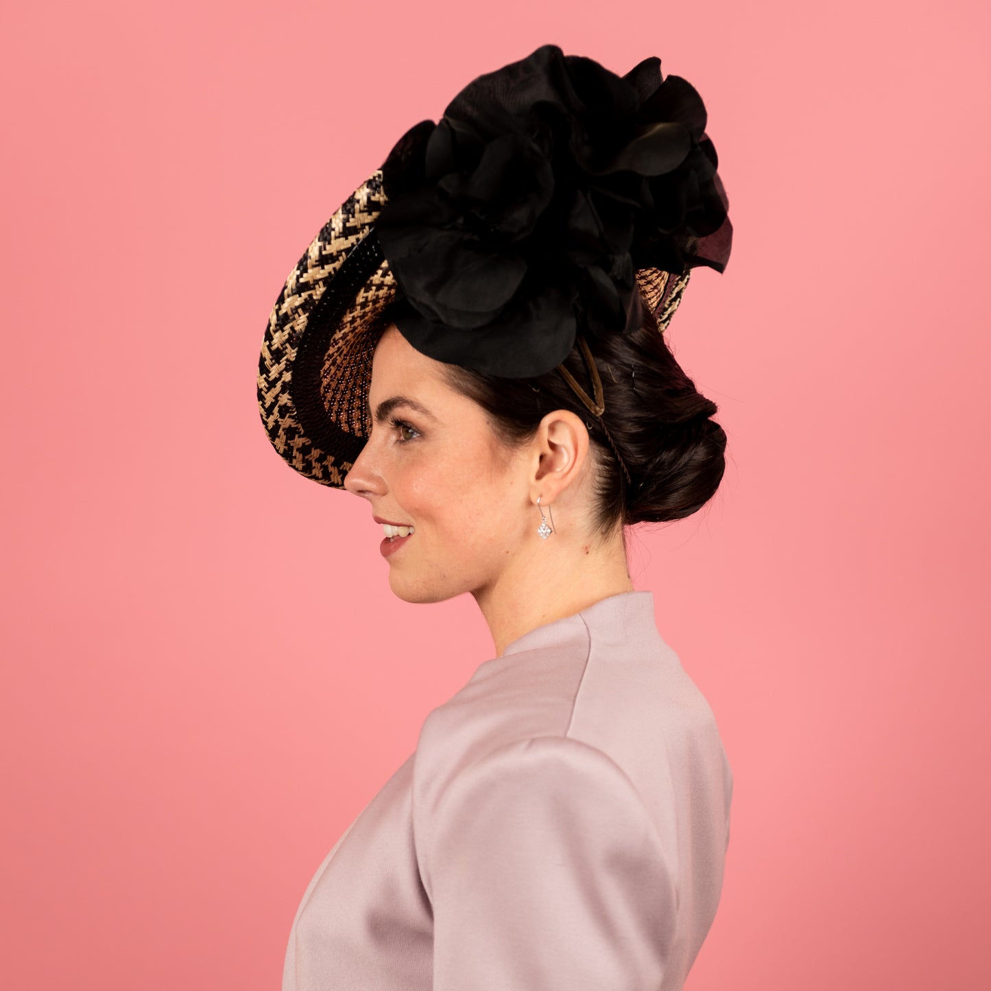 Monique Saucer in Textured Straw Silk Poppy Flower Trim in Black and White