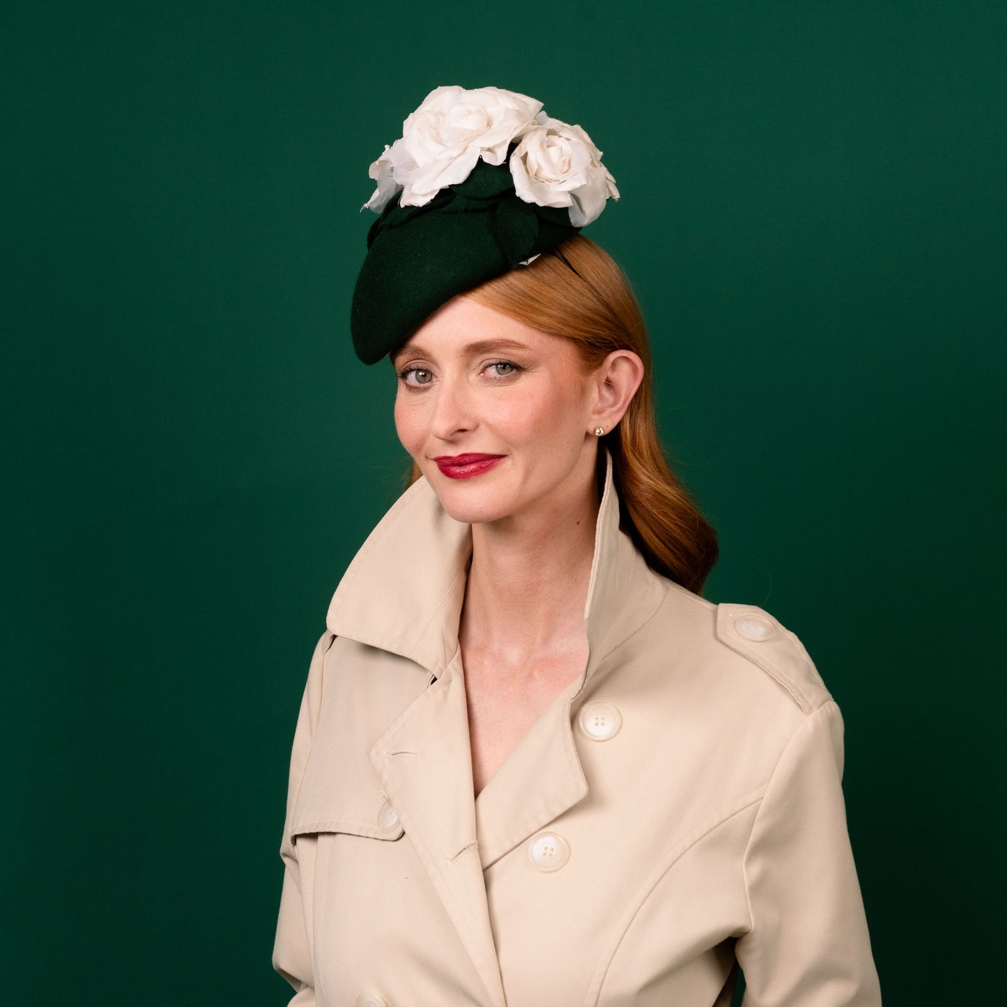 Rosewhite Green Felt Beret with Handmade Silk Rose Flowers Winter Racewear Headpiece