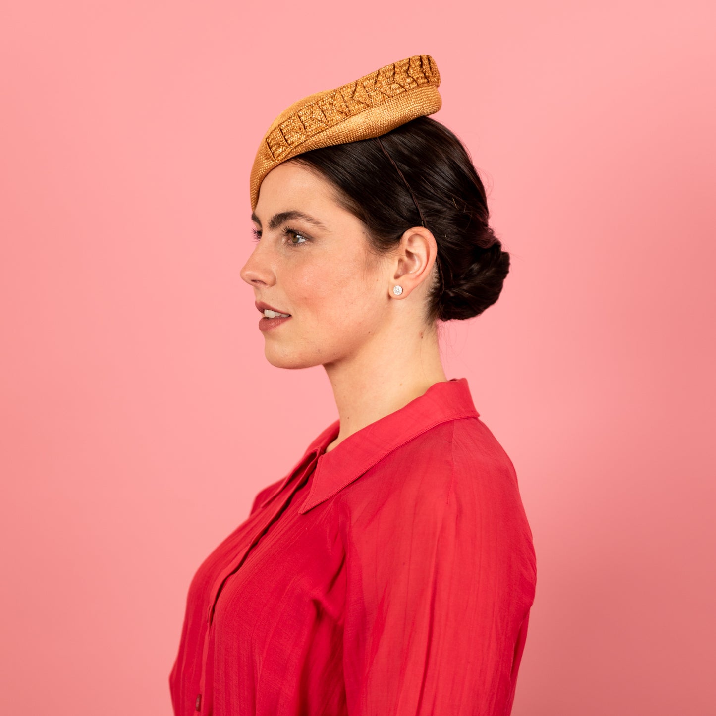 Sophie Beret in Textured Straw Trim in Gold