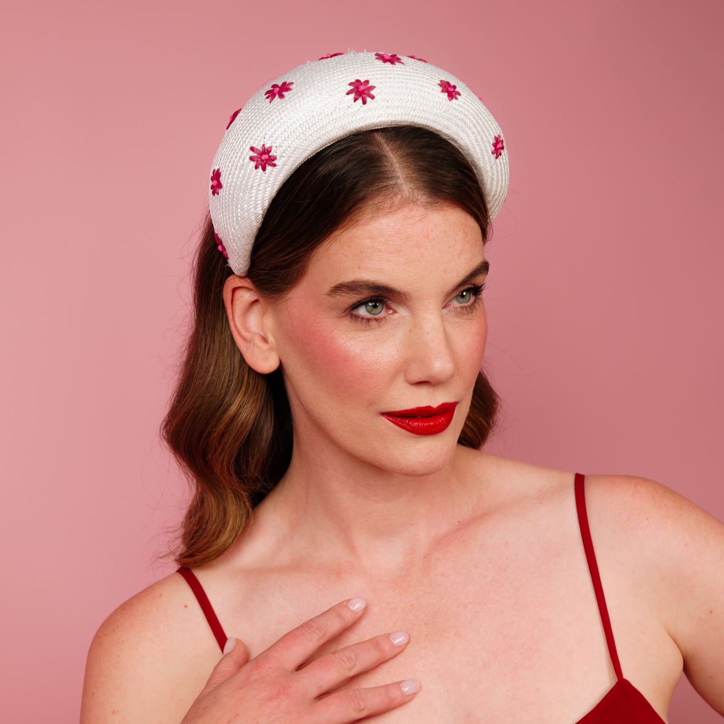 Stella headband in ivory with pink embroidered daisy