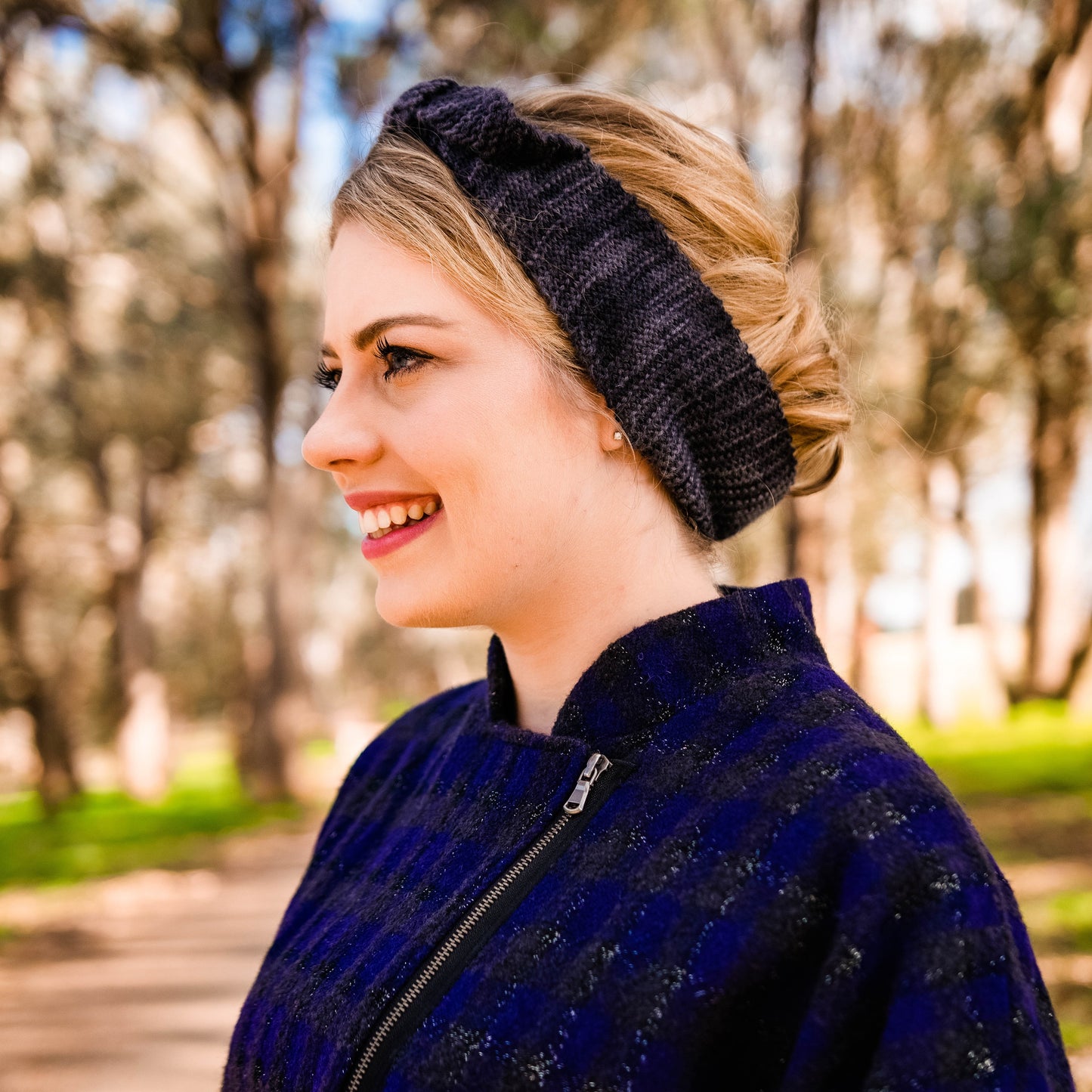 Nassau Knitted Turban Headwrap Headband in Verigated Grey
