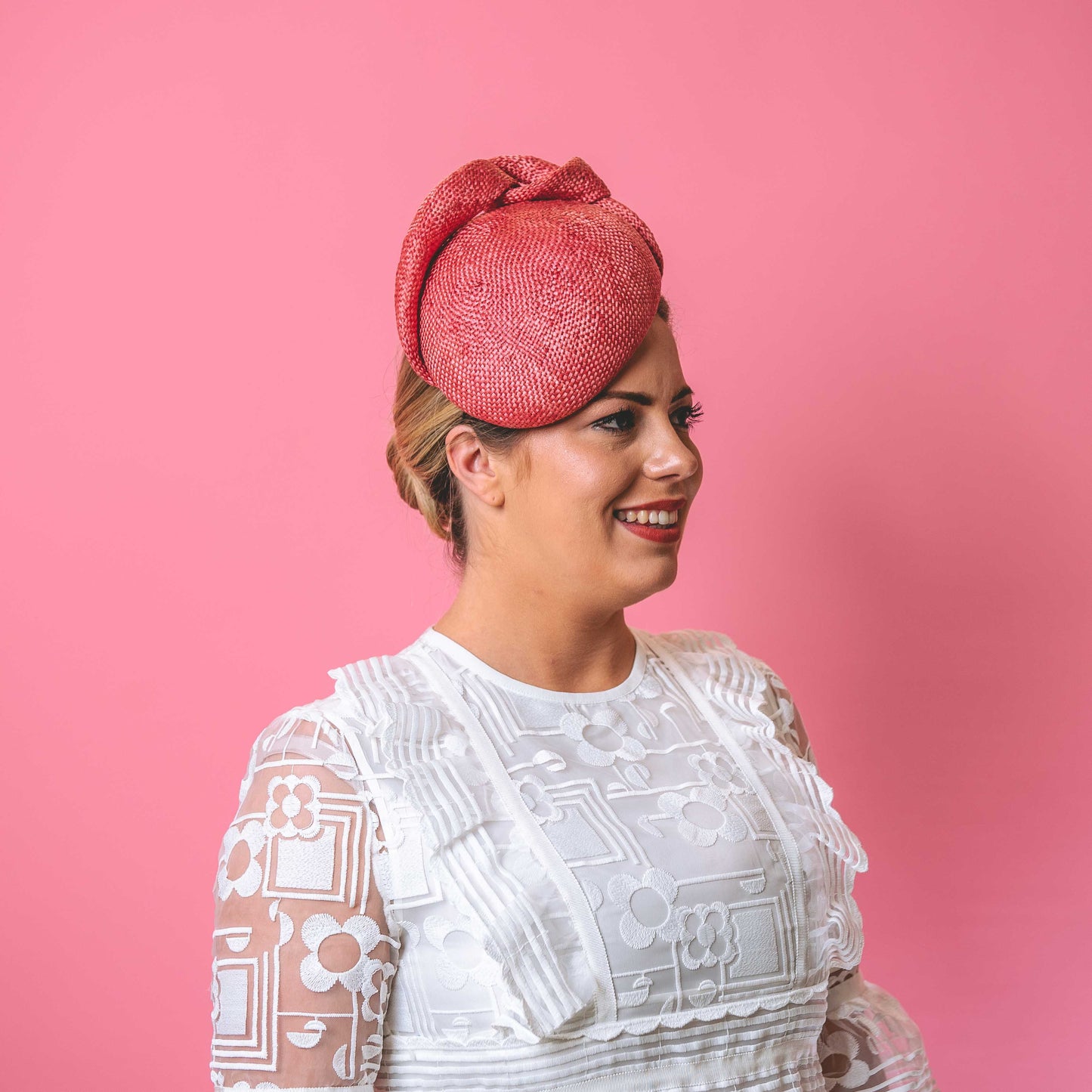Celeste Beret with knotted trim in textured straw in pink