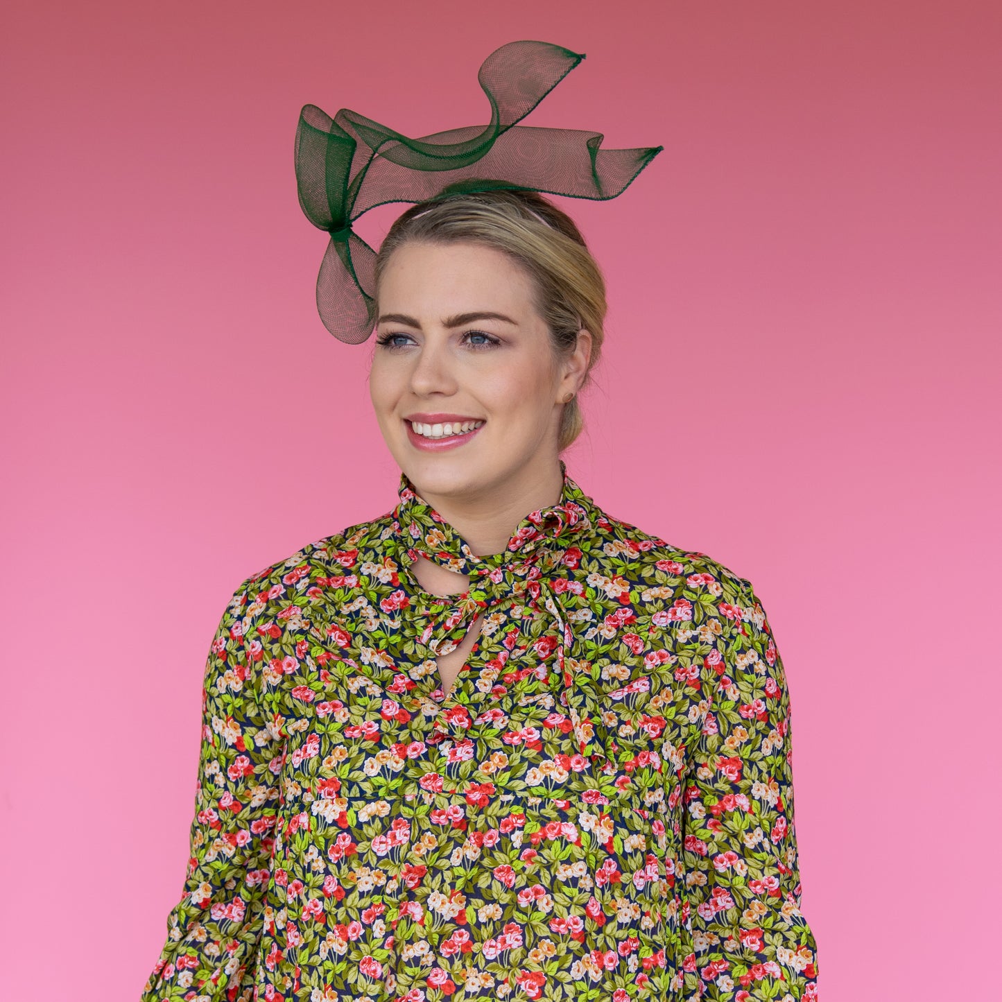Docker Crinoline Floating Bow Headband in Green