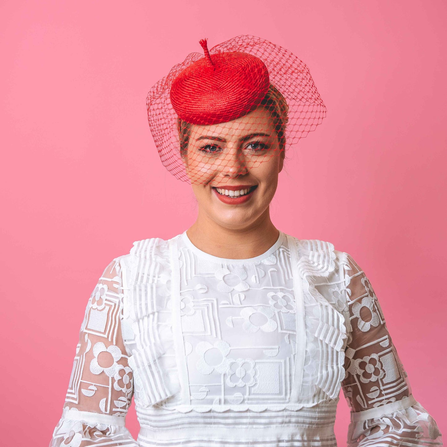 Maggie Beret with veiling with straw base in red