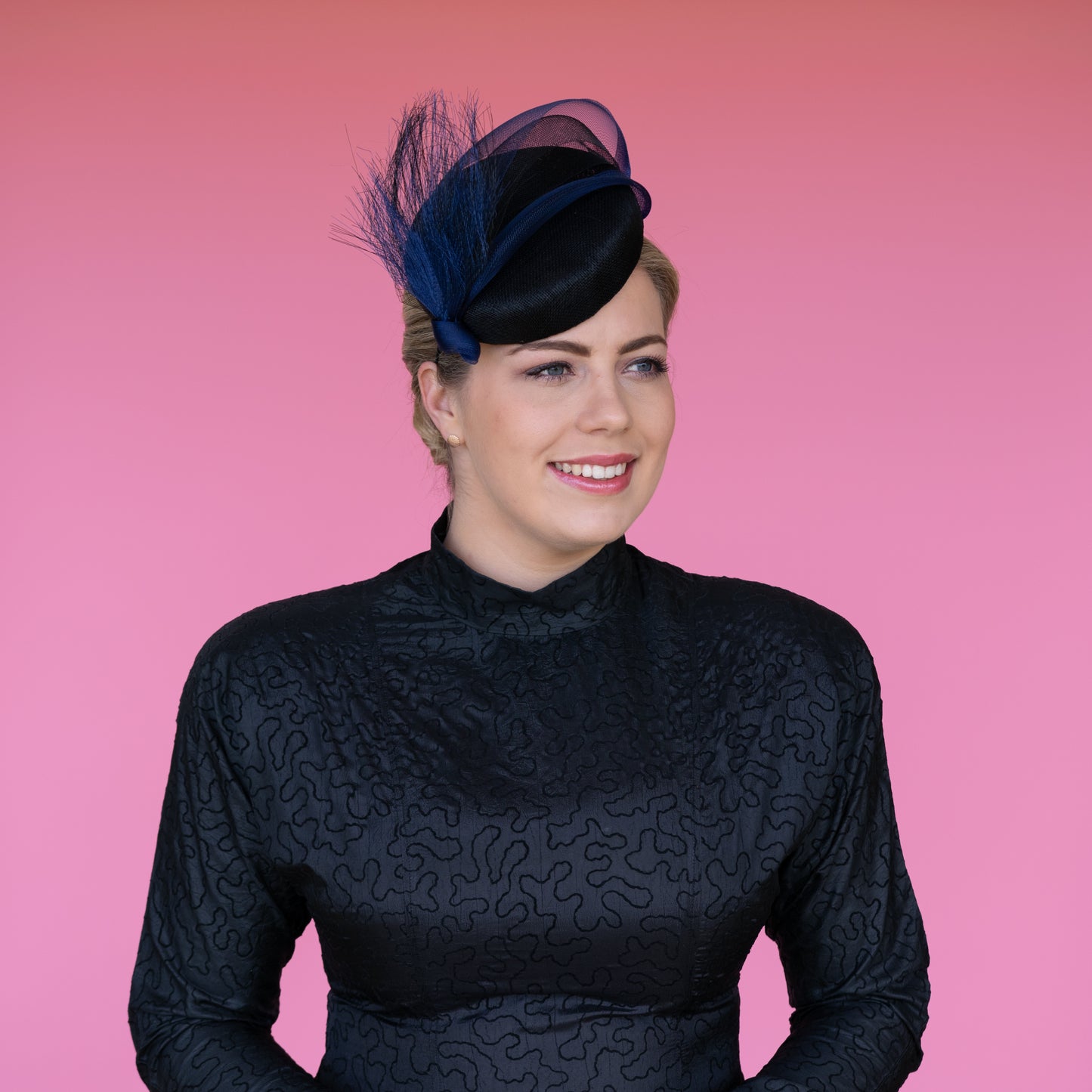 Quinn Beret in Navy and Black