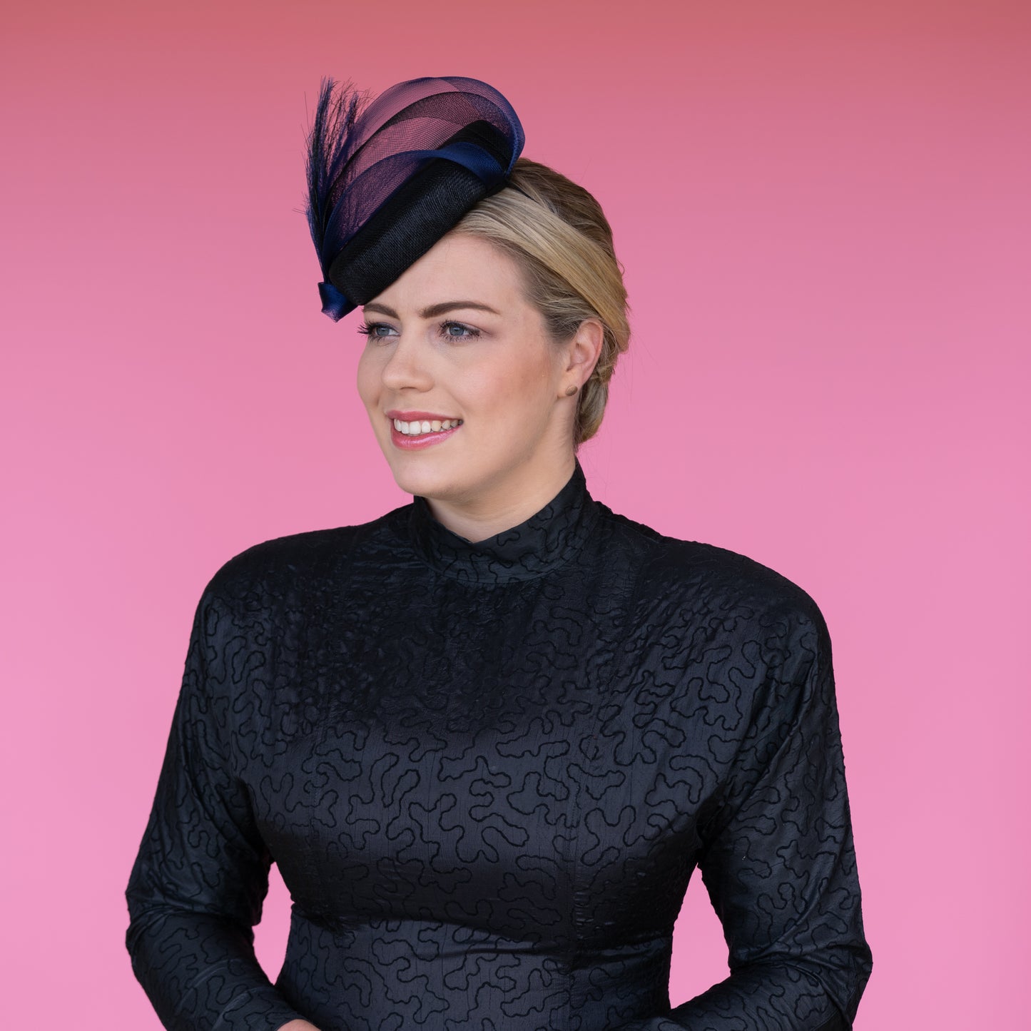 Quinn Beret in Navy and Black