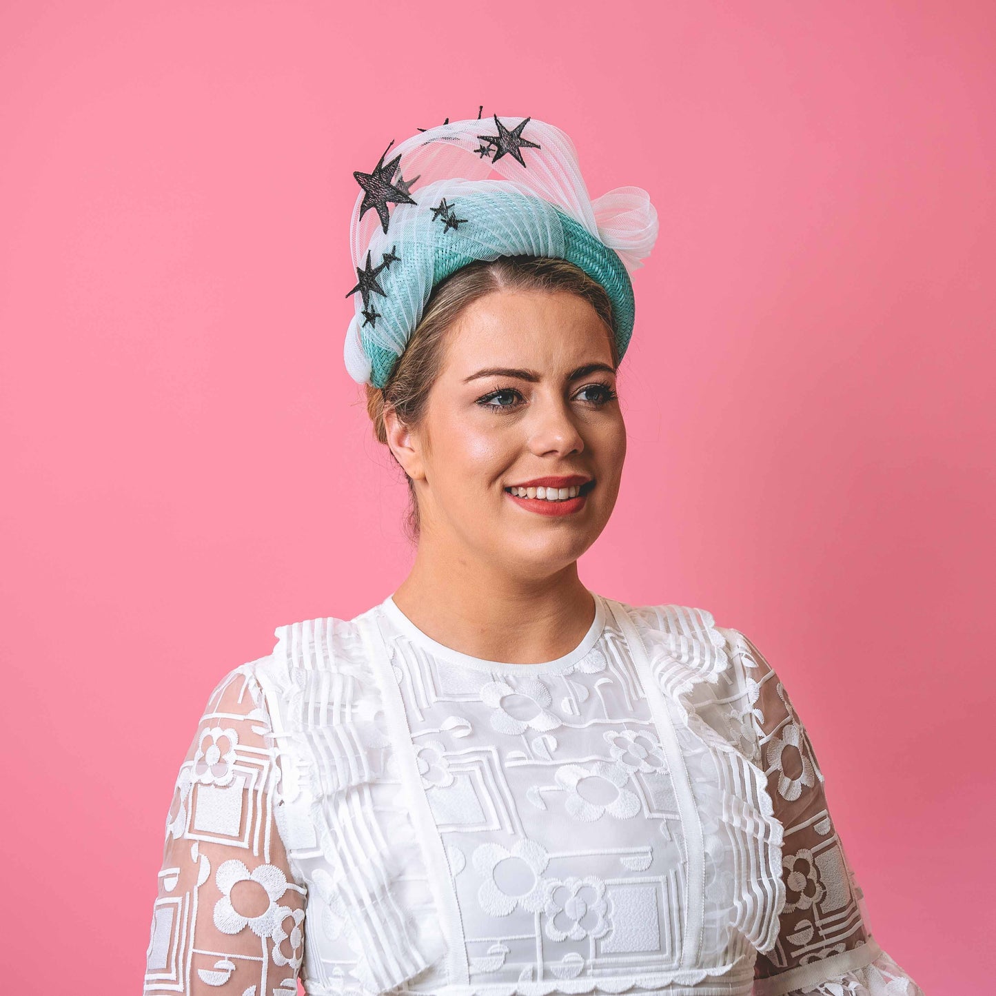 Zimmi headband in straw with star trim
