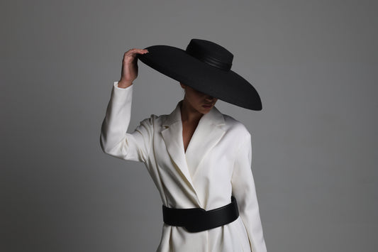 Collaboration: Lucy Bourne – ‘Echoes of Grandeur’