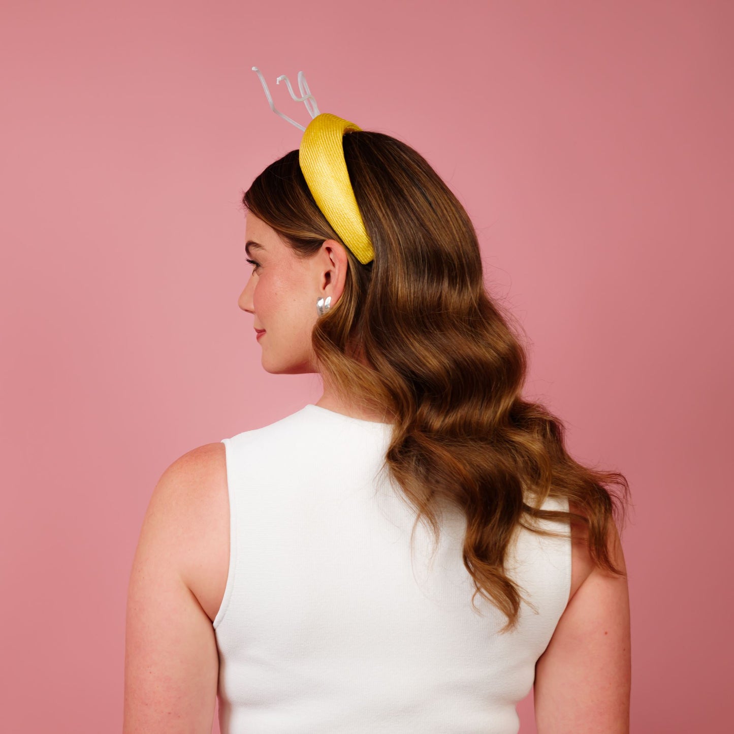 Alba headband in yellow straw with white floating crinoline bow