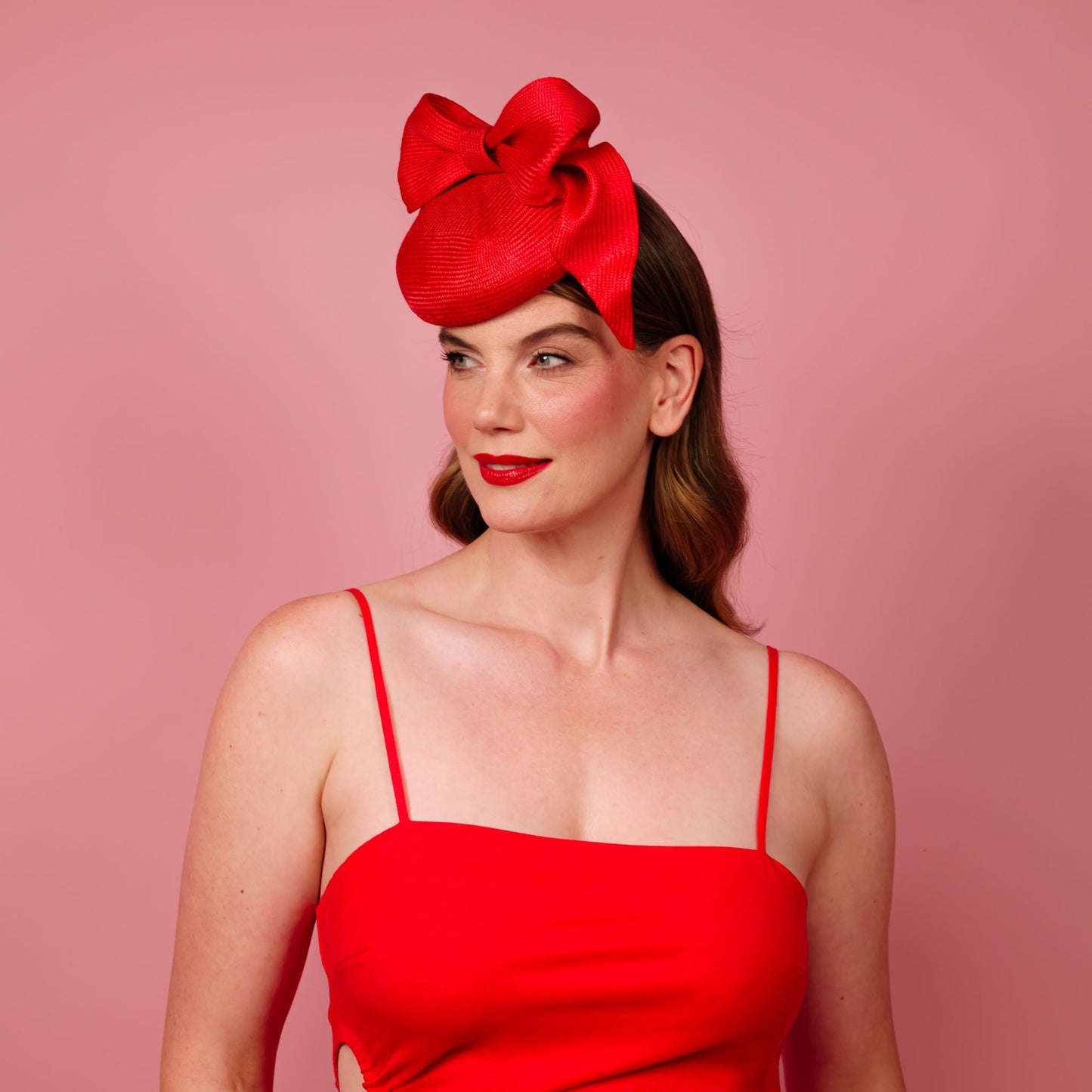 Caelia button beret with sculpted bow trim in red