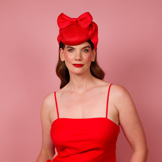 Caelia button beret with sculpted bow trim in red