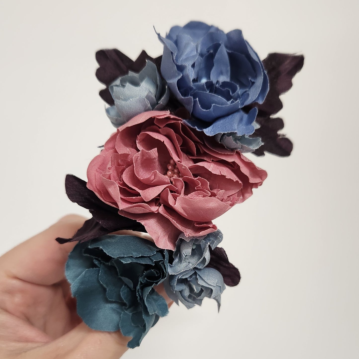 Custom Silk flower Lapel pin, Groom Lapel pin, Father of the Bride, Groomsman and Raceday