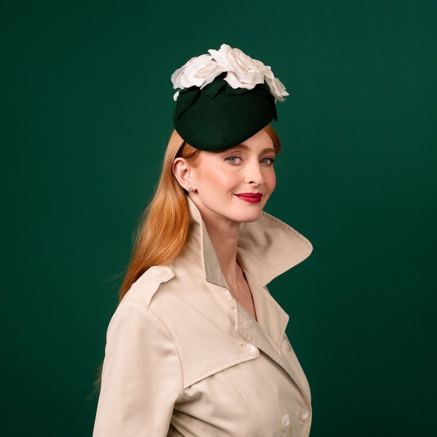 Rosewhite Green Felt Beret with Handmade Silk Rose Flowers Winter Racewear Headpiece