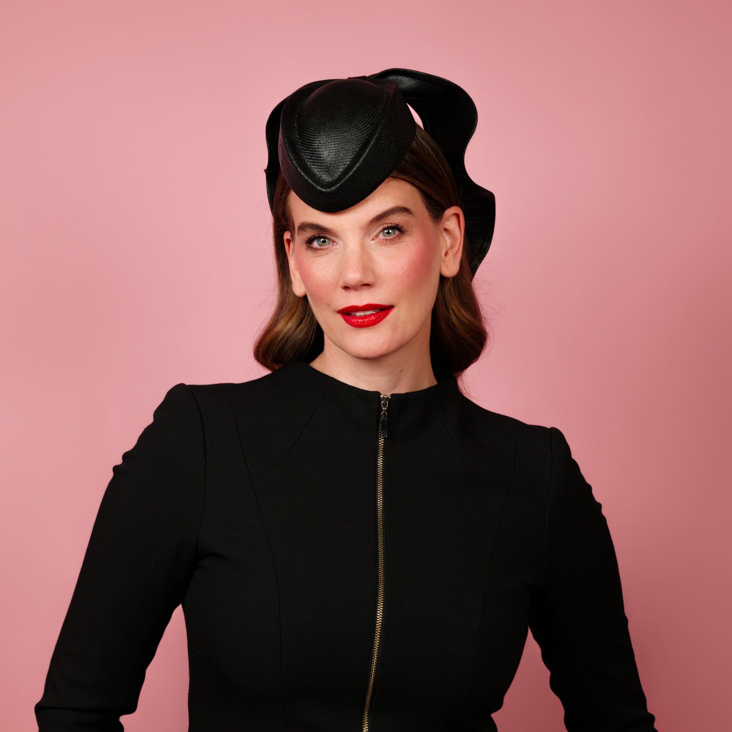 Zenith percher shaped straw headpiece with sculpted tails in black