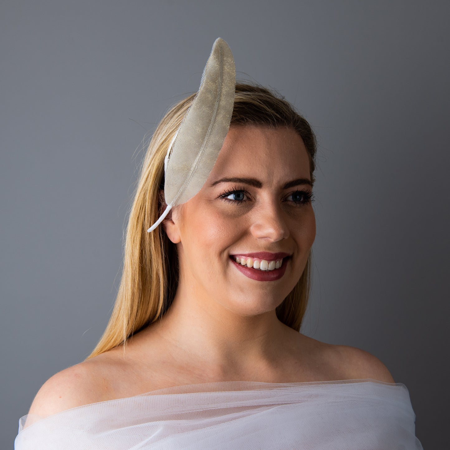 Alba Floating Feather Headband in White