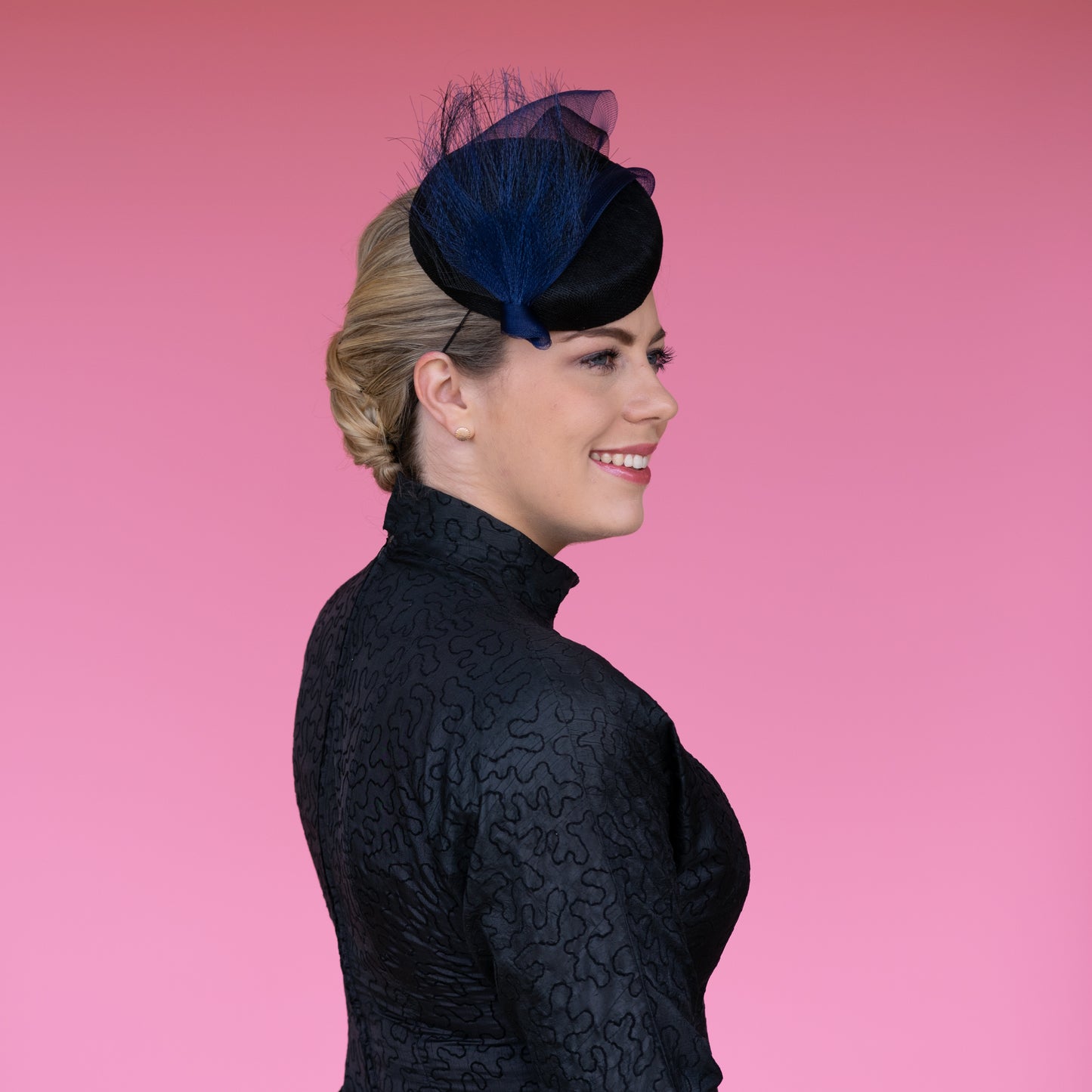 Quinn Beret in Navy and Black